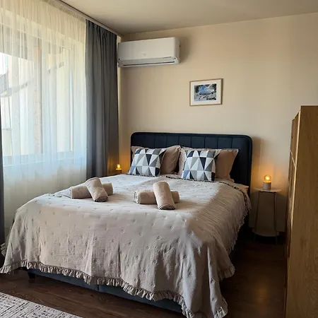 Royal Towers Lift View