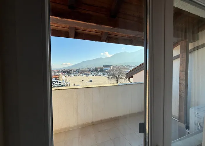 Royal Towers Lift View *