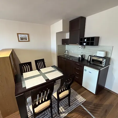 Royal Towers Lift View 班斯科