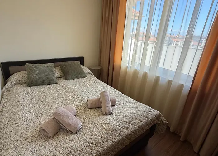 Royal Towers Lift View شقة